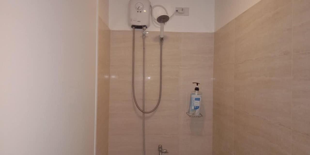 Mabolo Garden Flat A6 With Free Rooftop Pool Cebu Exterior photo