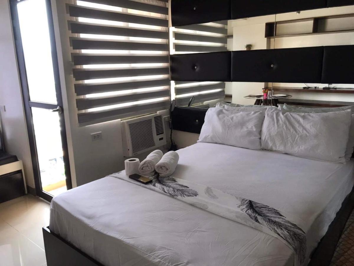 Mabolo Garden Flat A6 With Free Rooftop Pool Cebu Exterior photo