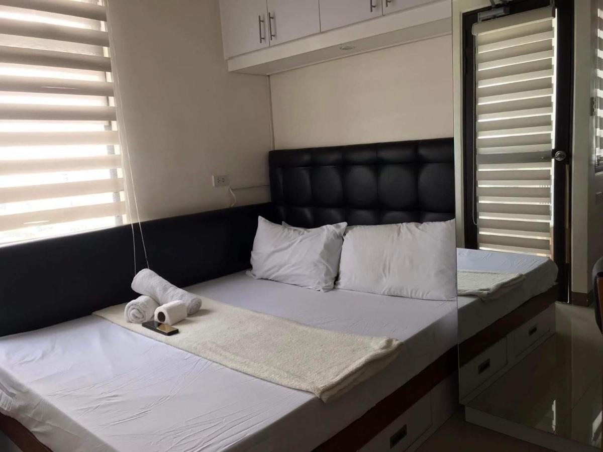Mabolo Garden Flat A6 With Free Rooftop Pool Cebu Exterior photo